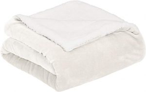 AmazonBasics Soft Micromink Sherpa Throw Blanket
