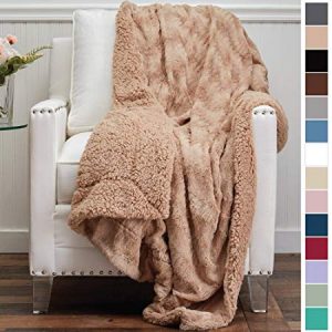 The Connecticut Home Company Luxury Faux Fur with Sherpa Reversible Throw Blanket
